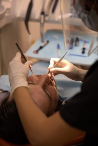 Trajtim dentar në Klinikën AlbDental