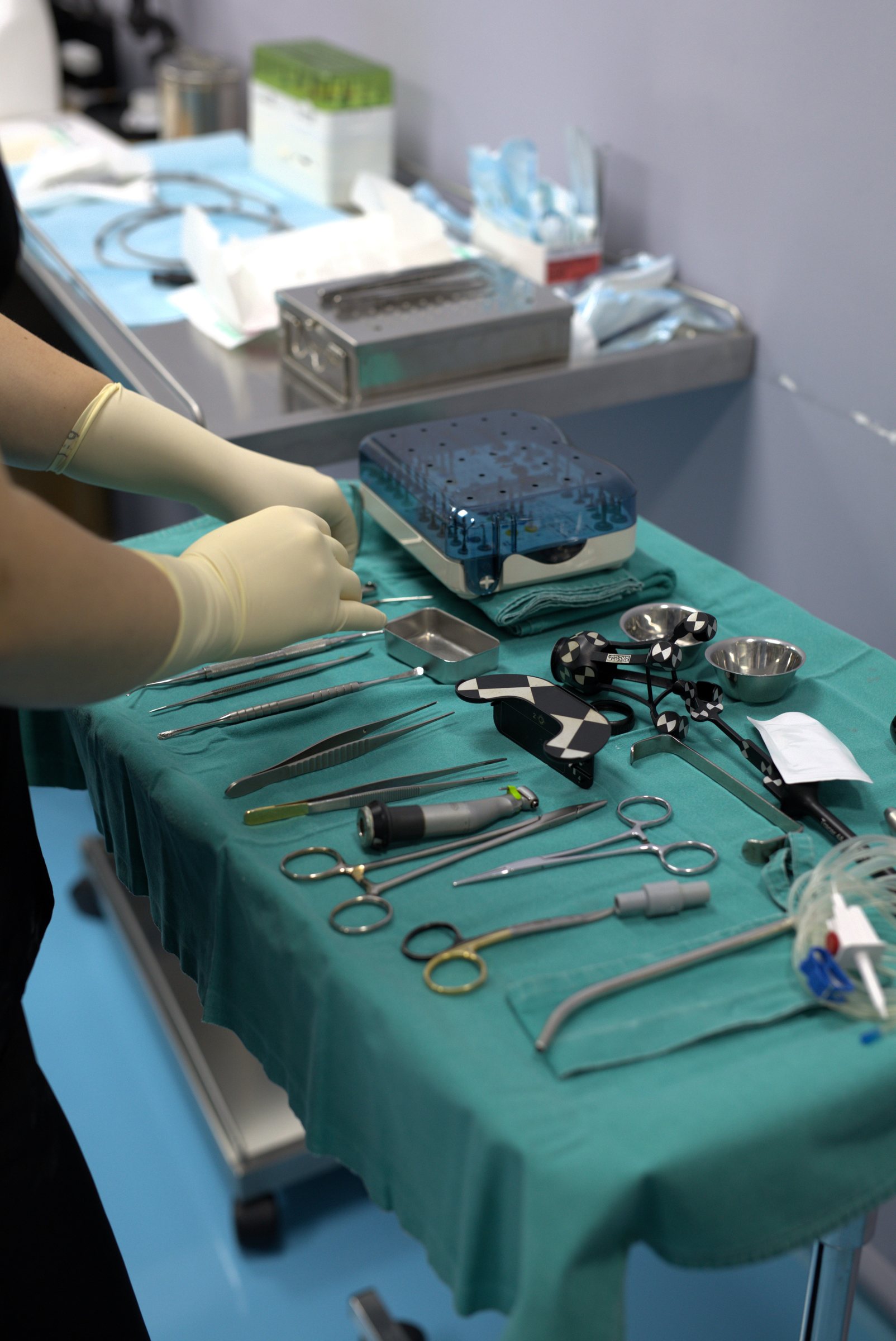 Kirurgji orale dhe implante në Klinikën AlbDental