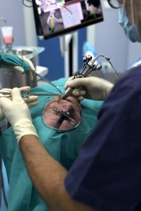 Kirurgji orale dhe implante në Klinikën AlbDental