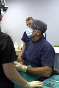 Kirurgji orale dhe implante në Klinikën AlbDental