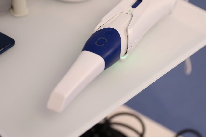 Skaneri 3D intraoral Medit